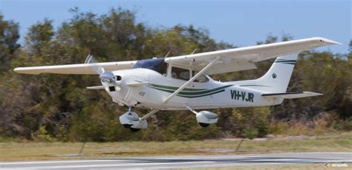 cessna 182 cruise speed