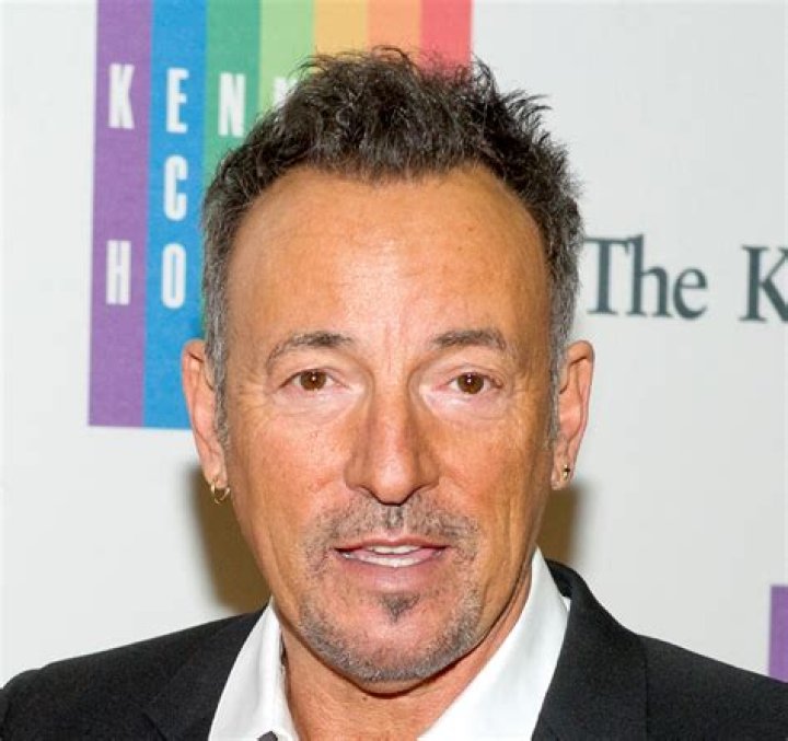 how much is bruce springsteen worth