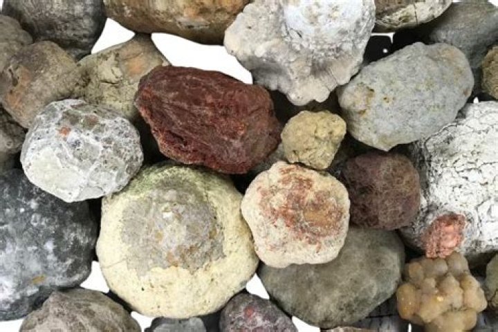 how to identify a geode