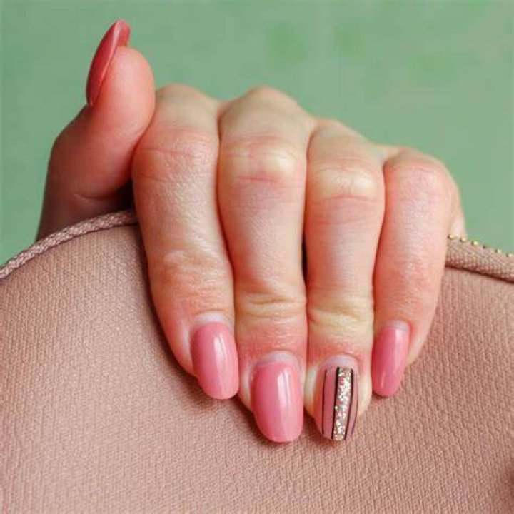 overlay on natural nails