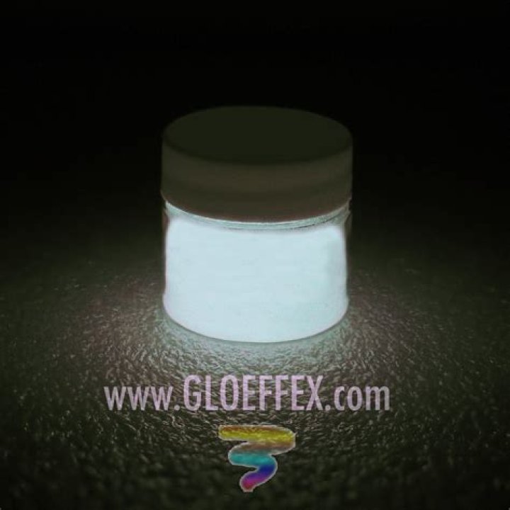 white glow in the dark paint