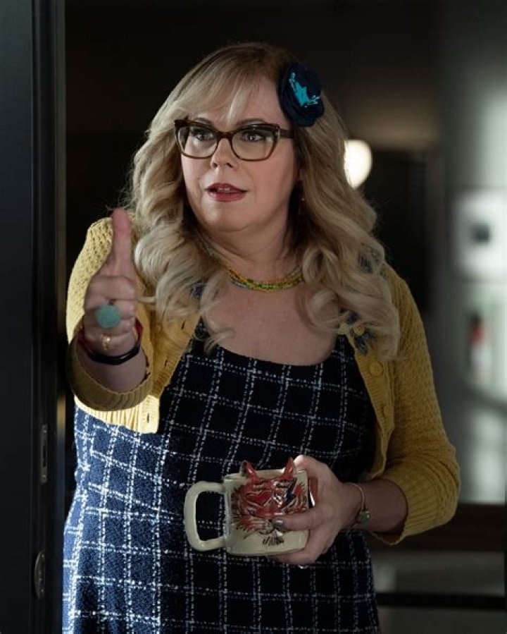 why did penelope leave criminal minds